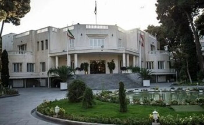 حاشیه جلسه هیات دولت پزشکیان و وزرا؛  انصاری: مگر قرار بود FATF بپیوندیم؟/ زاکانی: برنامه‌ام فعلاً کار کردن است/ ماجرای فرماندهی قالیباف در جنگ ۱۲ روز