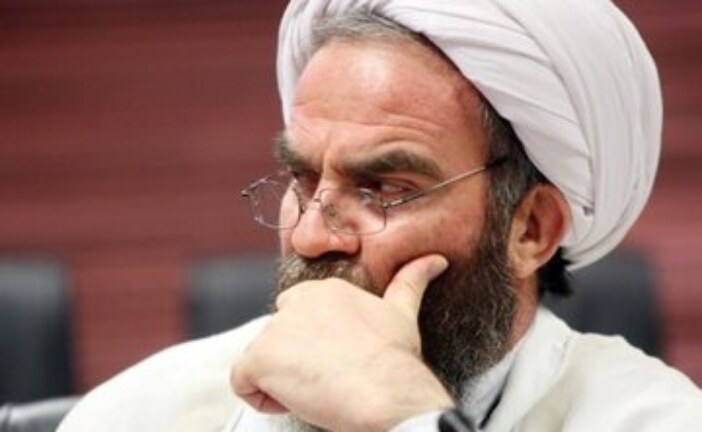 غرویان: تندروها نه به معیشت مردم می‌اندیشند و نه دغدغه زندگی آن‌ها را دارند/ ظریف انسانی میهن‌دوست است/ افزایش قیمت بنزین در شرایط فعلی صلاح نیست