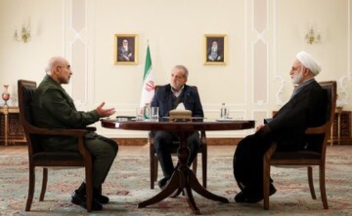 جلسات هفتگی سران قوا؛ راه‌حل اضطراری که به ساختار پایدار قدرت تبدیل شد/ شفافیت و فرادست بودن؛ عناصر انتقاد برانگیز دورهمی سران قوا