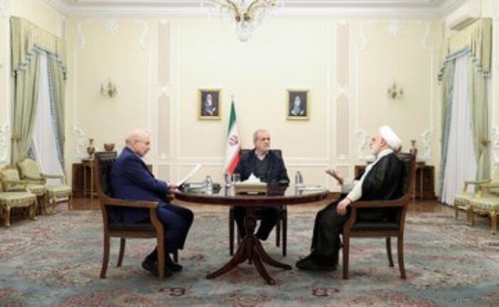 چه باید کرد ؟ اصلاحات سیاسی یا اصلاحات اقتصادی ؟ مقاومت یا توافق جامع ؟